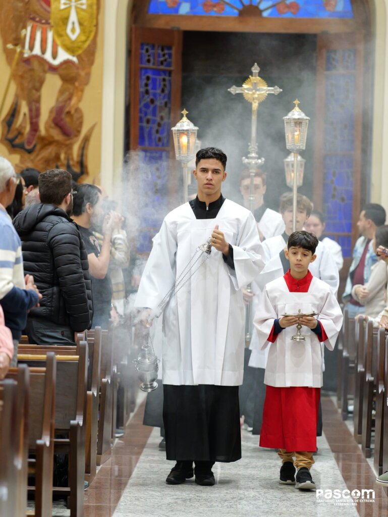 18 ANOS DE ELEVAÇÃO DO SANTUARIO DE SANTA RITA DE EXTREMA