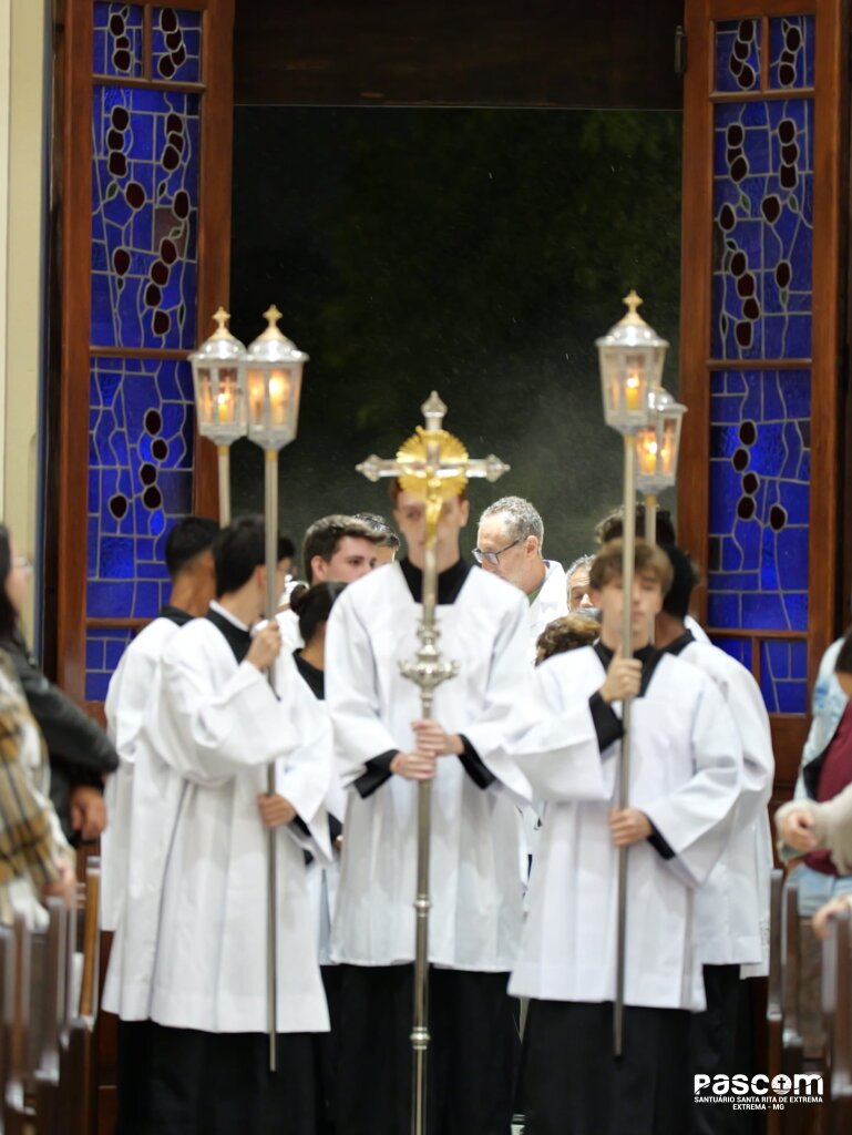 18 ANOS DE ELEVAÇÃO DO SANTUARIO DE SANTA RITA DE EXTREMA